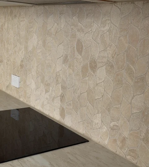 The irregular stone kitchen splashback shown in the customer’s Instagram post